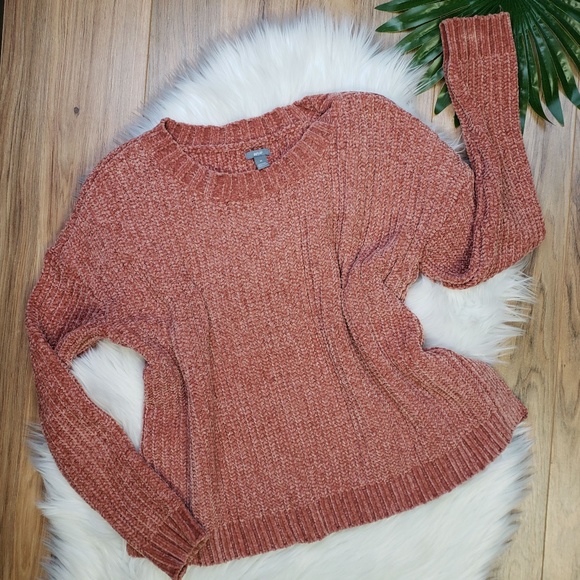 aerie Chunky Knit Crop Chenille Sweater - Picture 2 of 4